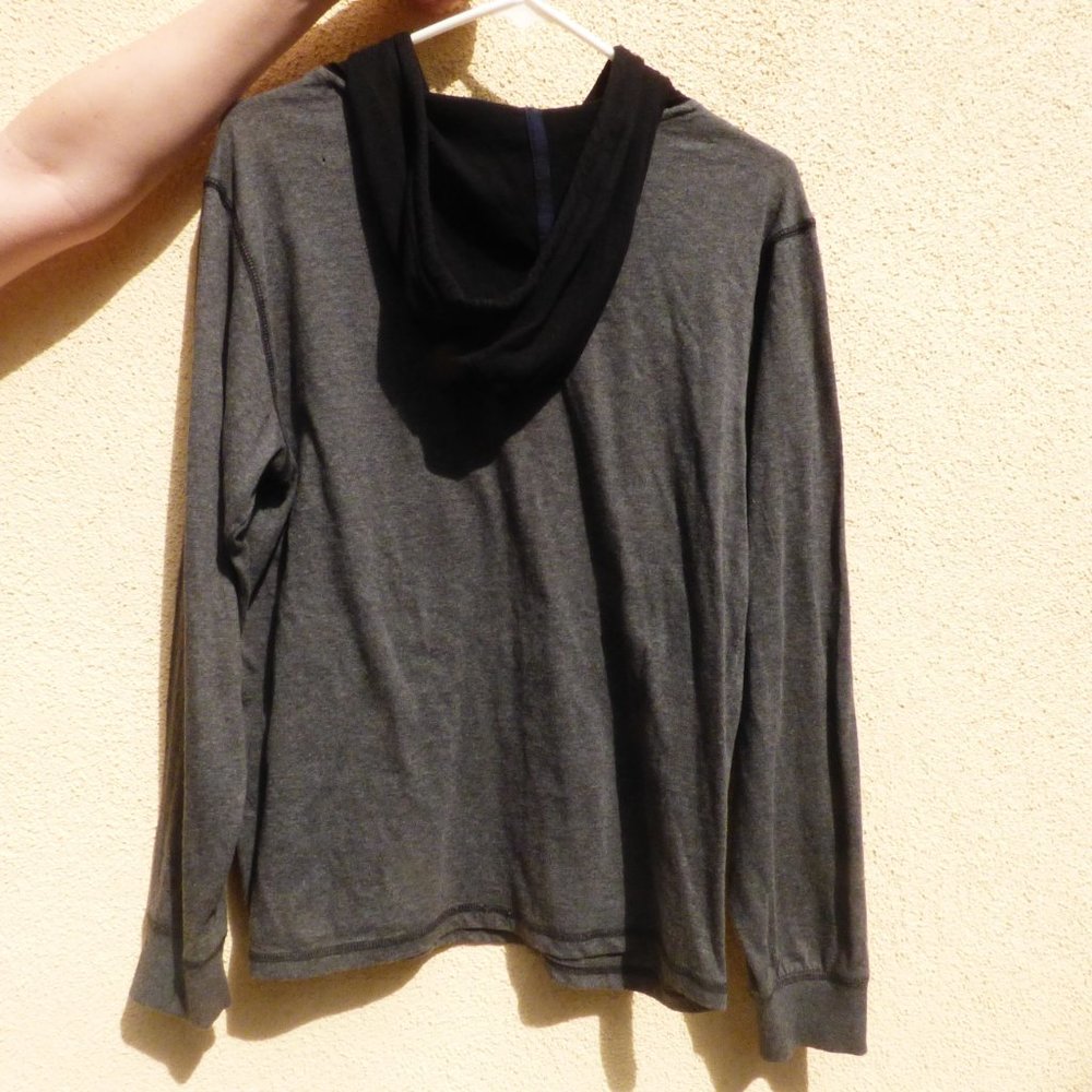 Hooded Long Sleeve Sweatshirt - Picture 3 of 3